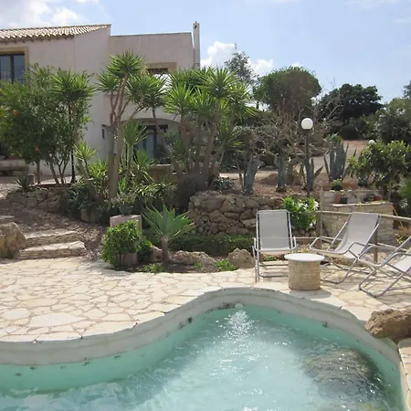 Casale Alma לינה וארוחת בוקר